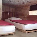 Du Mas Gibert A Entre Nimes Montpellier Et La 3 Etoiles Ferienhaus *
