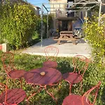 Du Mas Gibert A Entre Nimes Montpellier Et La 3 Etoiles *